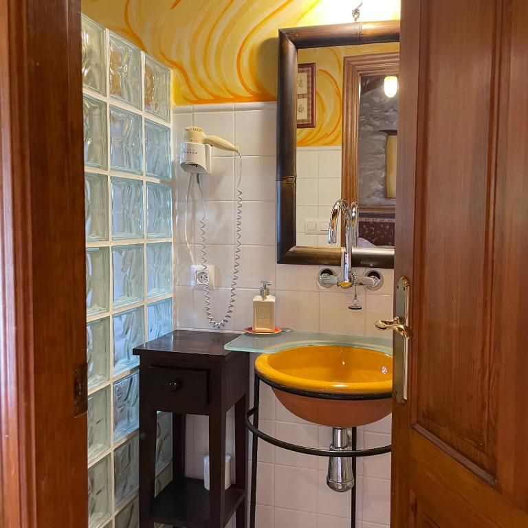 Kuchyň nebo kuchyňský kout v ubytování Casa Gallinera