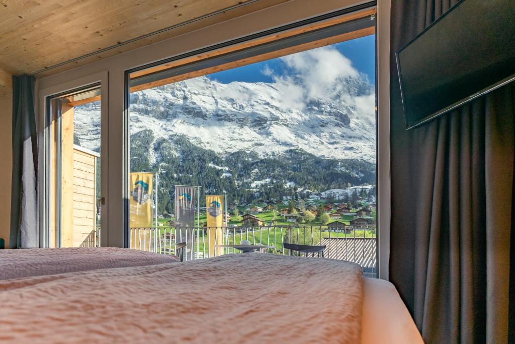 Nespecifikovaný výhled na hory nebo výhled na hory při pohledu z hotelu