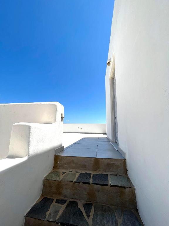 Fotografie z fotogalerie ubytování Quiet 2-bedroom sea view villa with shared pool v destinaci Mármara