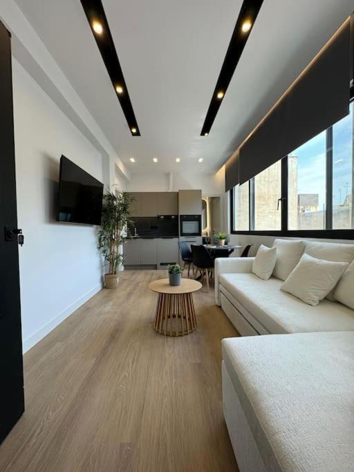 TV a/nebo společenská místnost v ubytování BlueMotion - CruiseNest 6Β