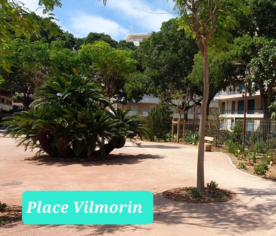 Zahrada ubytování Appartement 32m2 Juan les Pins 350 m plage climatisé WIFI centre