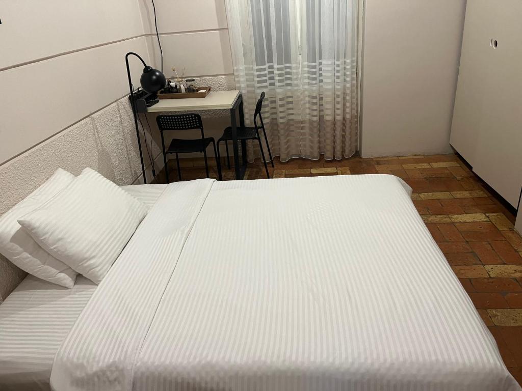 Garden Center Apartment - Housity