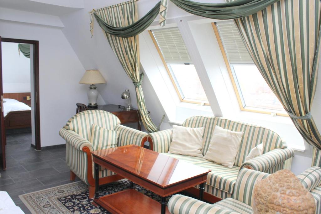 Hotel Astoria am Urachplatz - Resim 28