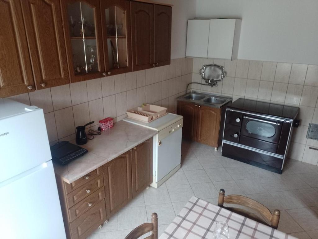 Kuchyň nebo kuchyňský kout v ubytování Rural Household Baltic