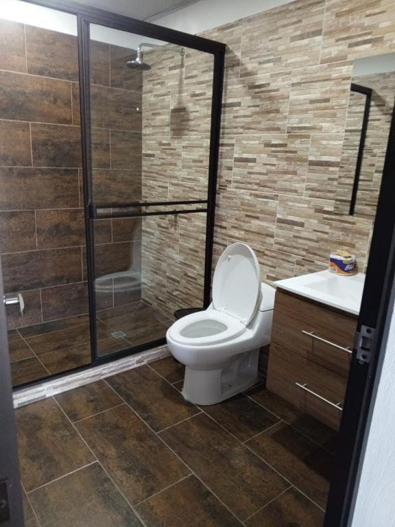 Koupelna v ubytování Hotel Agua Azul Melgar Tolima