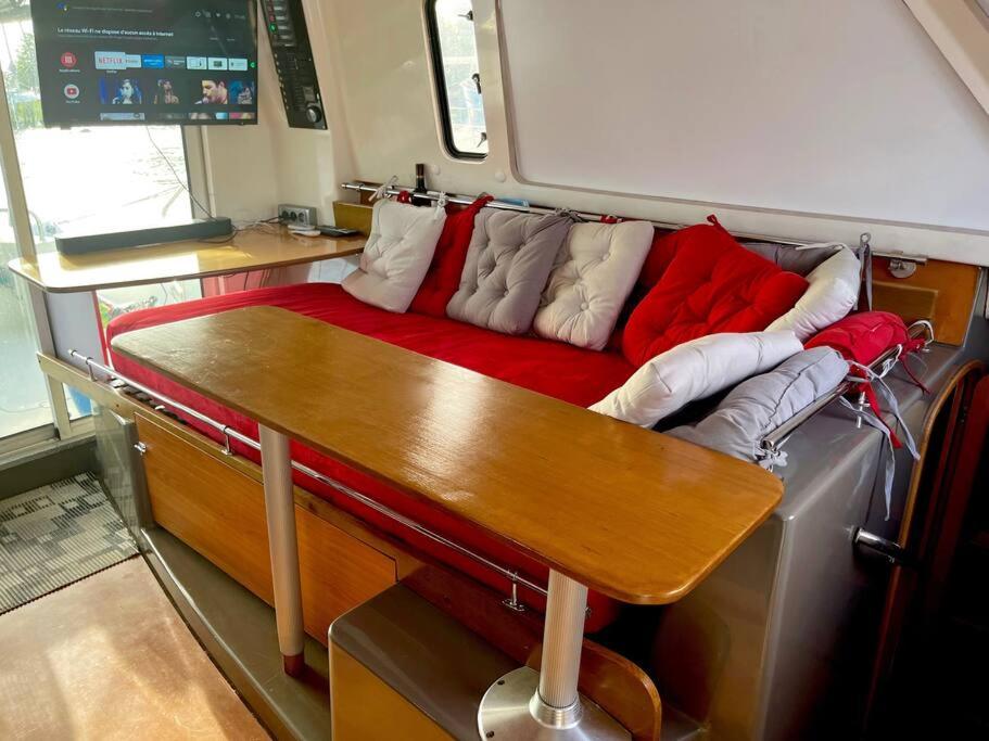 Posezení v ubytování Expérience unique sur un bateau