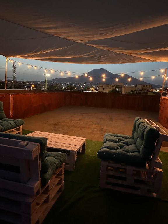 Foto dalla galleria di CASA DI MAMMA - appartamento intero con terrazza al secondo piano a Torre Annunziata