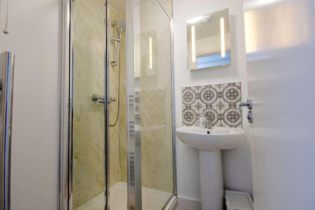 The Green W7 - Resim 29