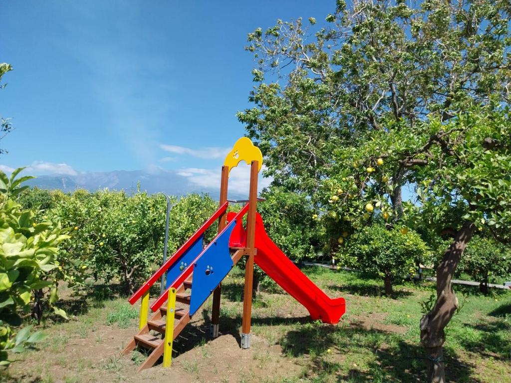 Herní místnost nebo prostor pro děti v ubytování Agriturismo Lumia Resort