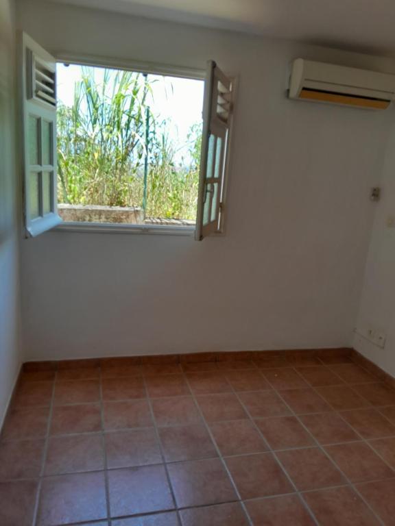 Fotografie z fotogalerie ubytování Studio 32m2, 3 personne possible v destinaci Quartier Morne la Valeur