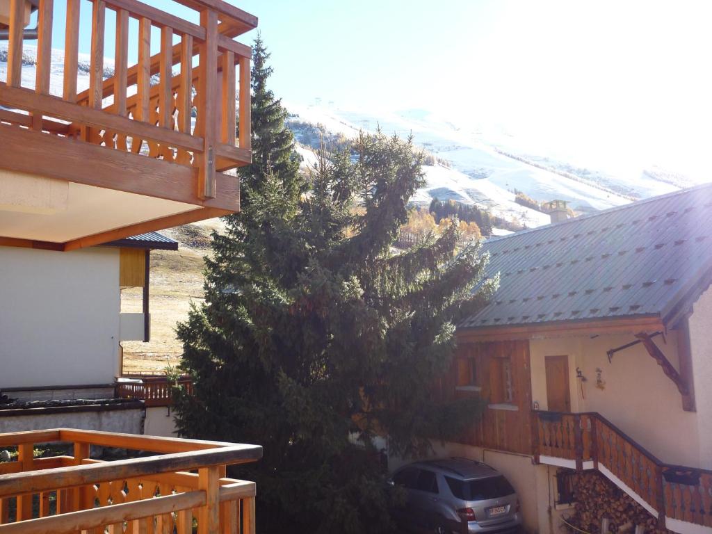 Nespecifikovaný výhled na hory nebo výhled na hory při pohledu z apartmánu