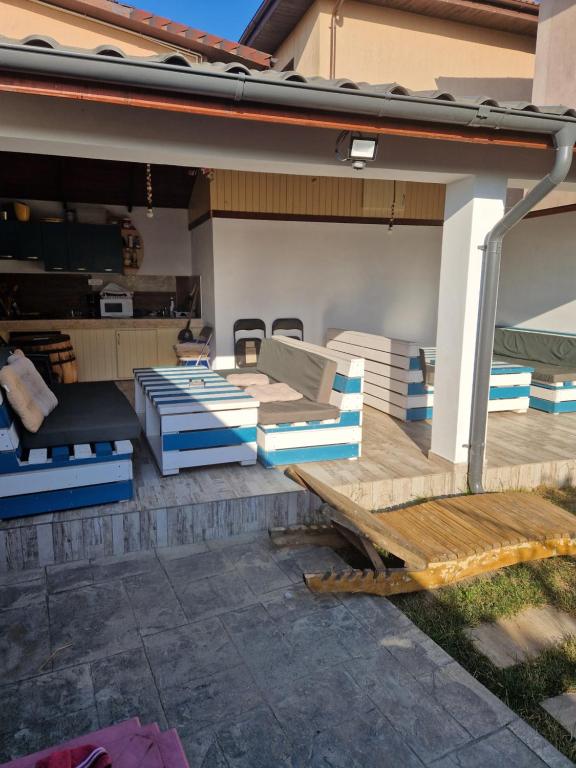 Bazén v ubytování Casa Țache nebo v jeho okolí