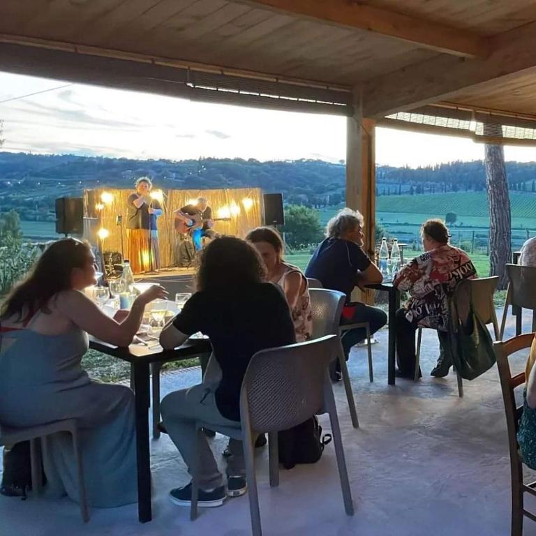 Hosté ubytování Agriturismo con cucina Il Favaio