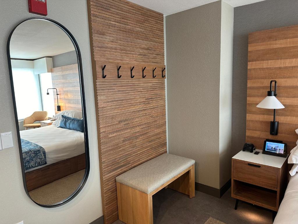 Postel nebo postele na pokoji v ubytování Surfsand Resort