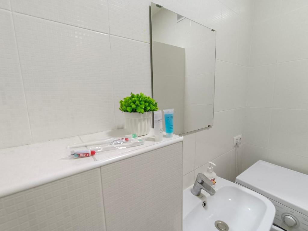 ЖК Времена года Весна Кабанбай Батыра 46 - Apartamento De Una Habitación