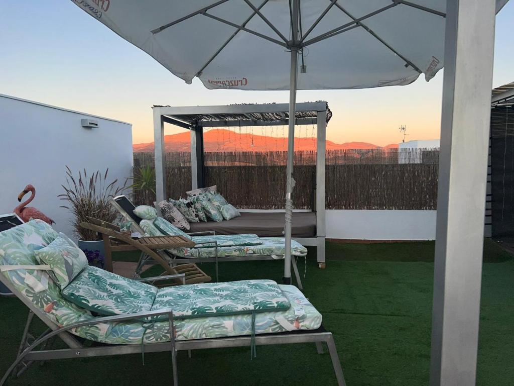 ÁTICO RILQUE, Apartamentos Independientes con Jacuzzi Privado y Terraza en Ronda - 10