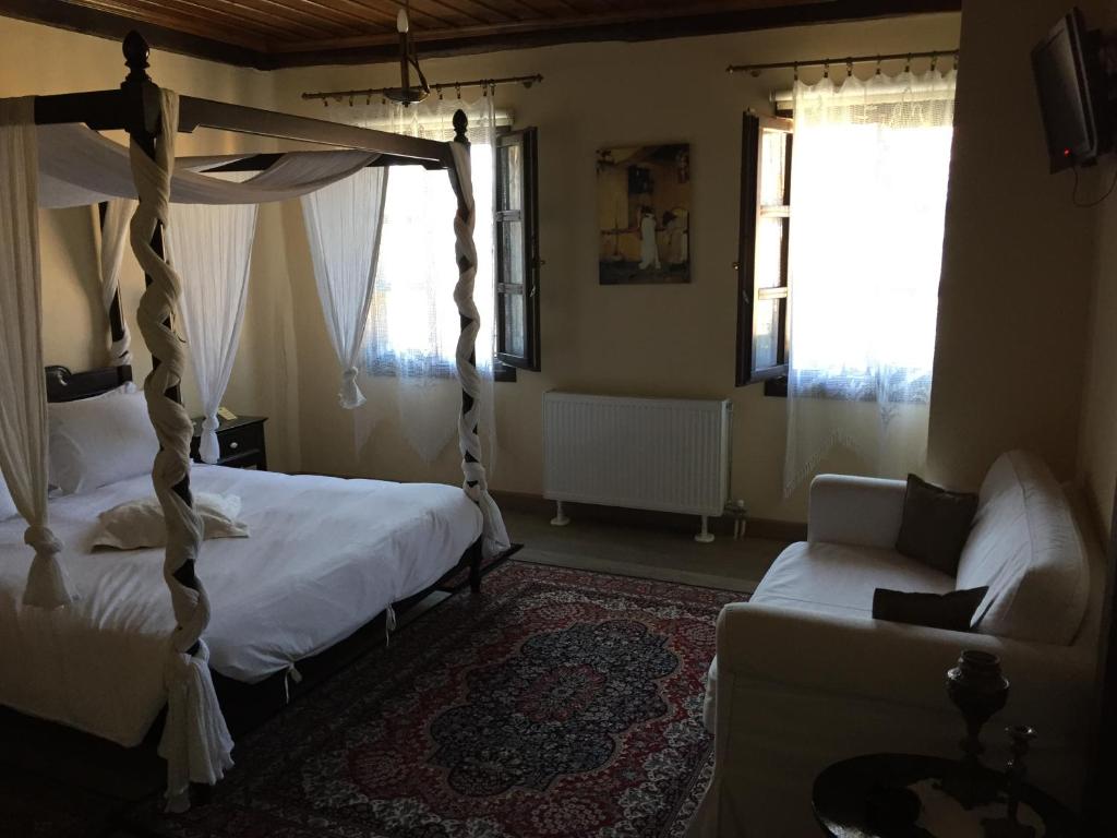 Varosi 4 Seasons - 2