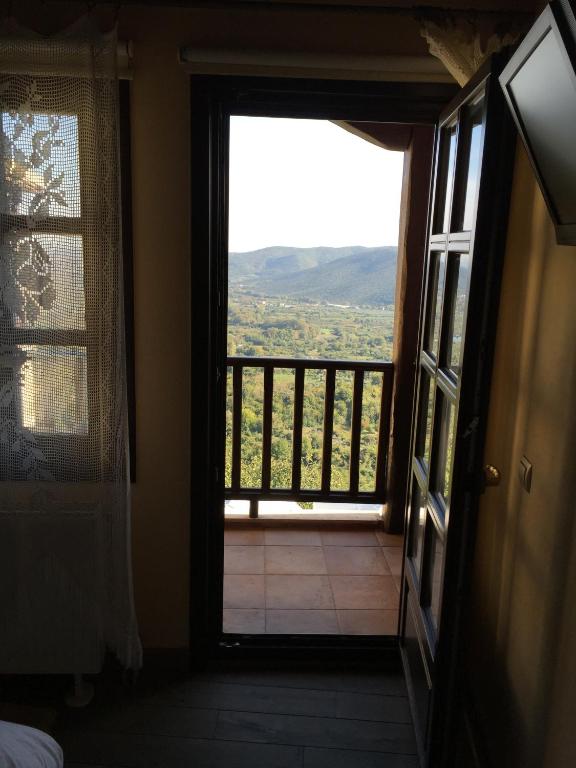 Varosi 4 Seasons - 12