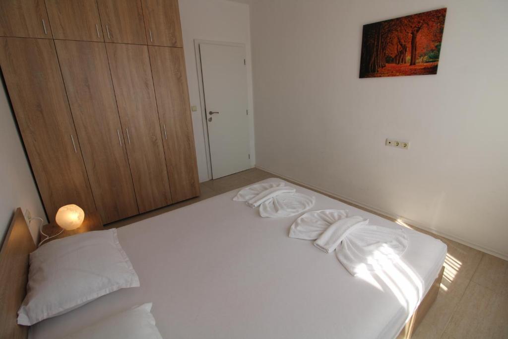 Menada Kavaci Sozopol Apartments - Apartamento Con Vista Al Jardín