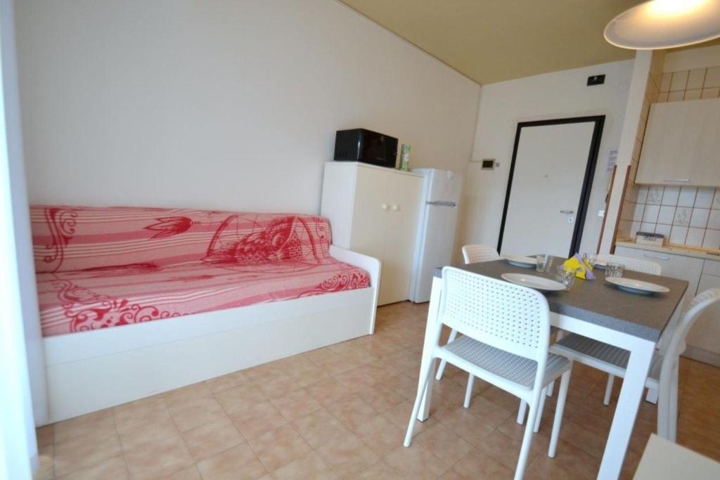 A kitchen or kitchenette at Patrick