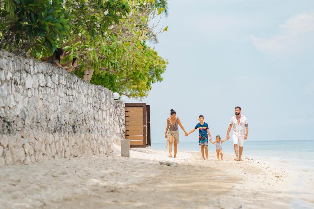 Tetamu yang menginap di Club Serena Resort