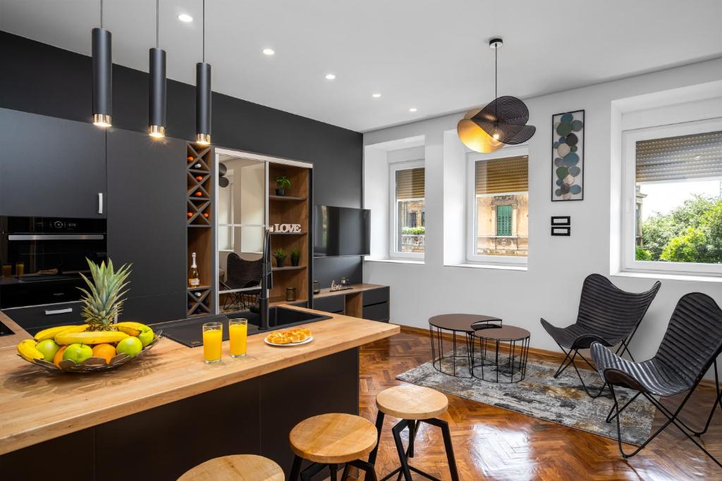 Atelier Apartments