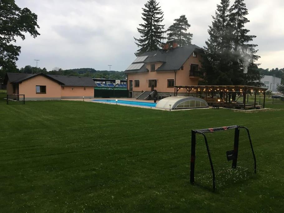 Villa for 20 people with Jacuzzi and Large Pool - Villa