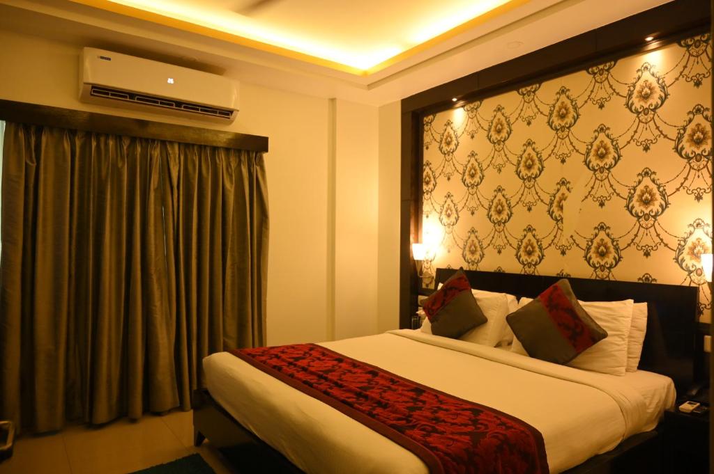 The Vaishnavi - Deluxe King Room