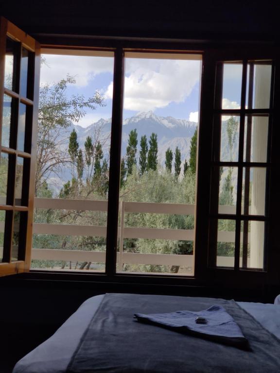 Signature Skardu Hotel - Chambre Double De Luxe Avec Balcon Et Vue En Mer