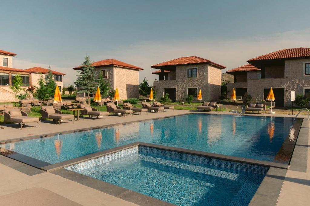 Πισίνα στο ή κοντά στο ELEVRES STONE HOUSE HOTEL