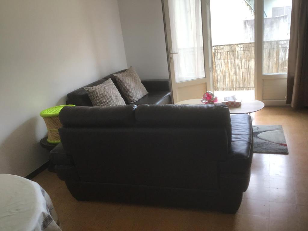 Posezení v ubytování Ayoug Chambre Individuelle Chez Habitat