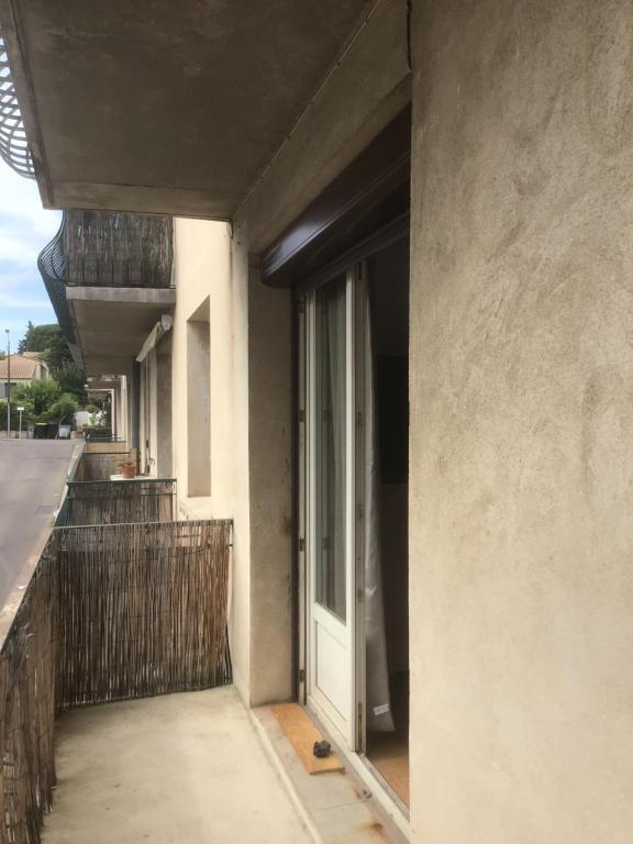 Balkón nebo terasa v ubytování Ayoug Chambre Individuelle Chez Habitat