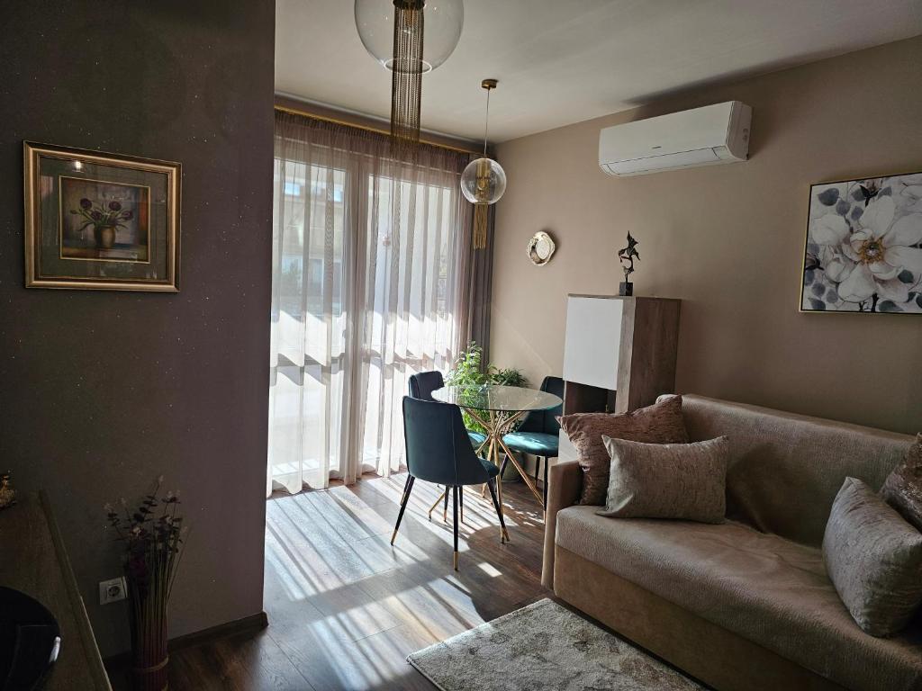 Posezení v ubytování Bright Inn - Holiday & Business Apartment
