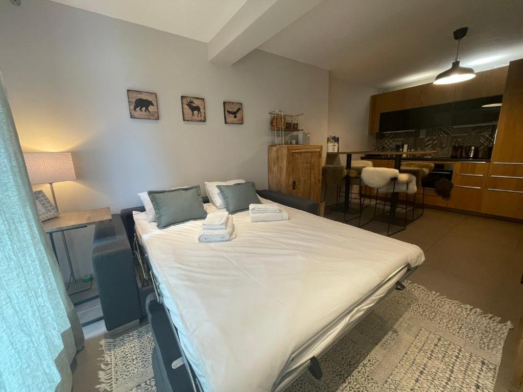 Postel nebo postele na pokoji v ubytování Verbier Apt 2 rooms