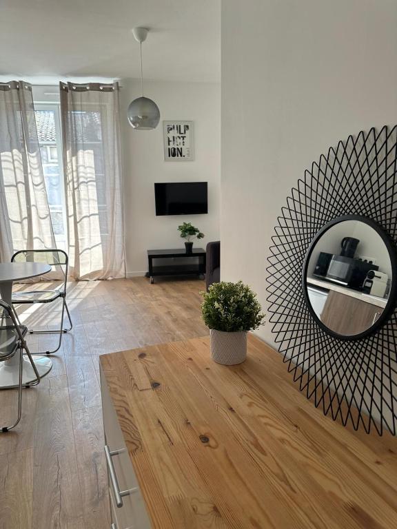 Appart-Hôtel Résidence de Garonne - Chambre De Luxe