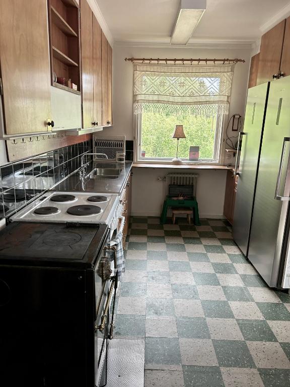 Kuchyň nebo kuchyňský kout v ubytování Vallvikshuset
