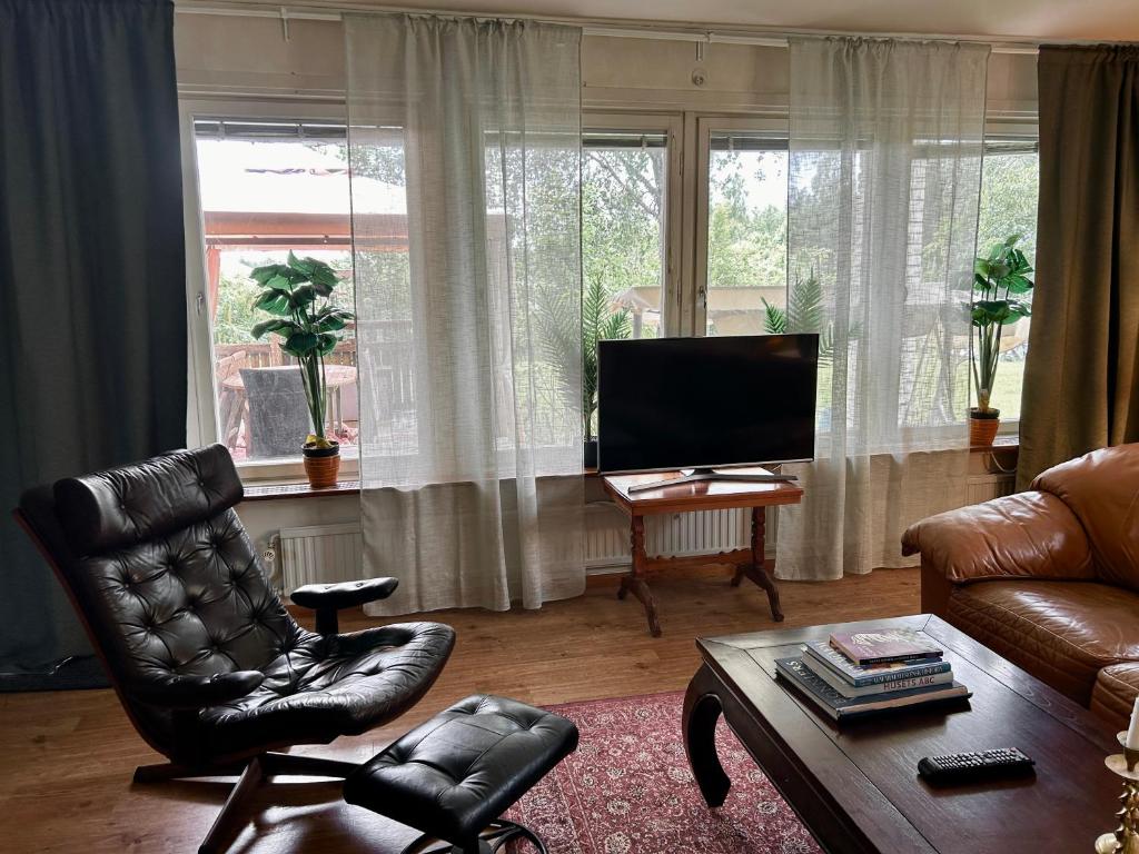 TV a/nebo společenská místnost v ubytování Vallvikshuset