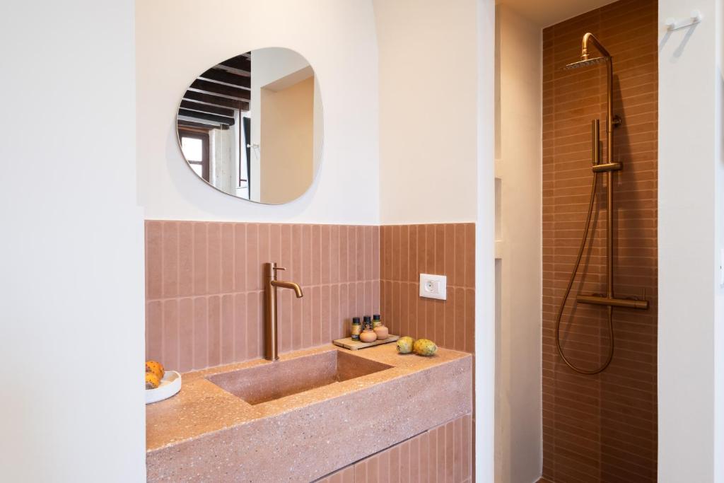 Qualia Slowlife Suites - 7