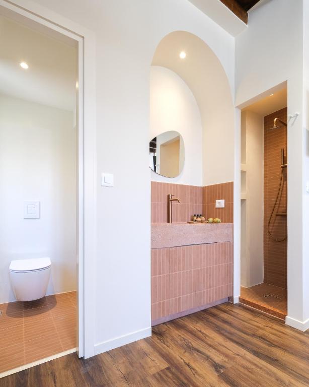 Qualia Slowlife Suites - 10