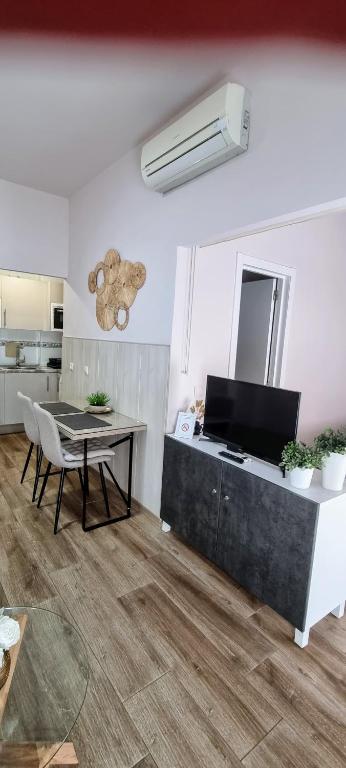 Kuchnia lub aneks kuchenny w obiekcie Málaga centro bonito apartamento