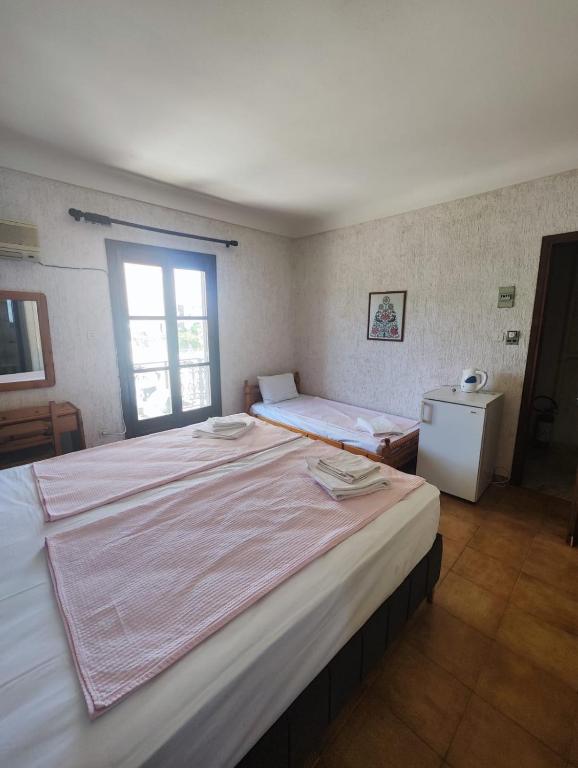 HOTEL IREON beach - Triple Habitación Con Balcón