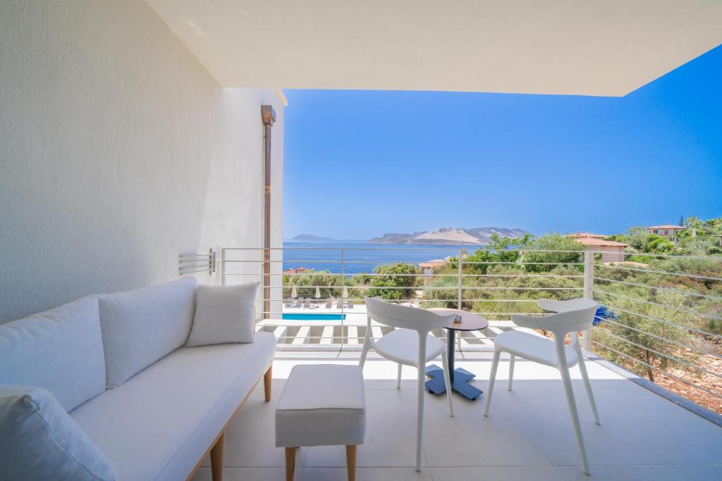 Olea Nova Hotel - Deluxe Doppelzimmer Mit Balkon