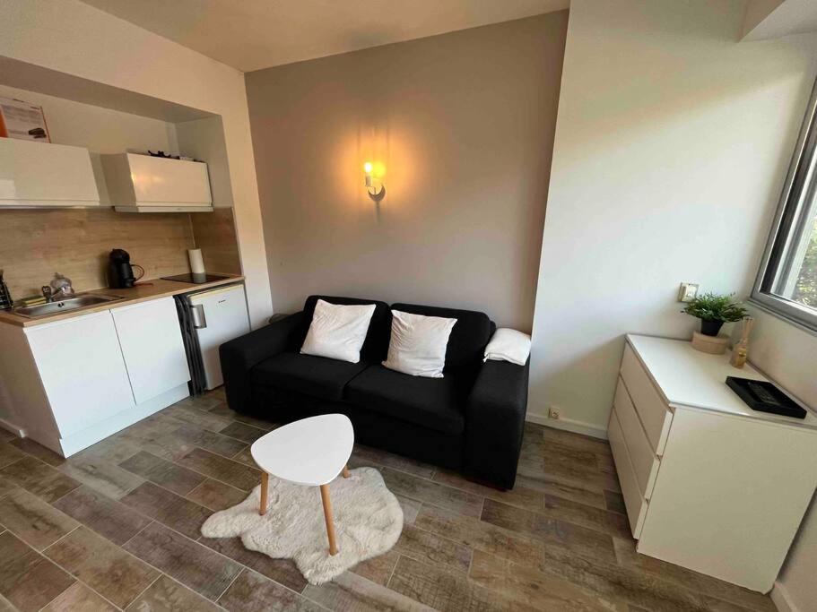 Photo de la galerie de l'établissement Studio bord de mer, à Cannes