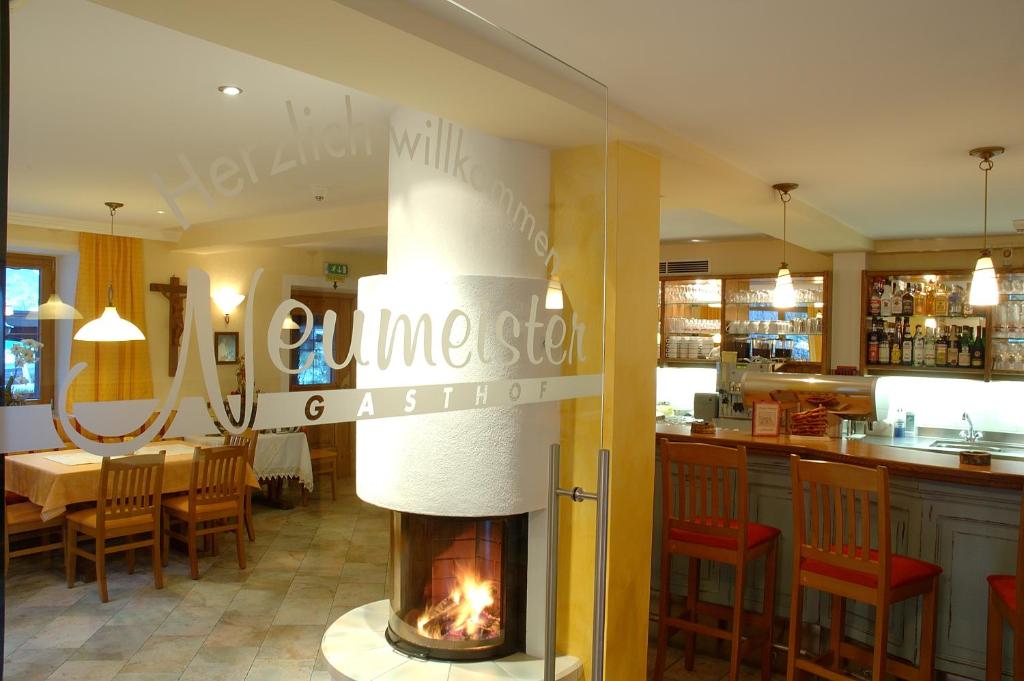 Restaurace v ubytování Gasthof Neumeister
