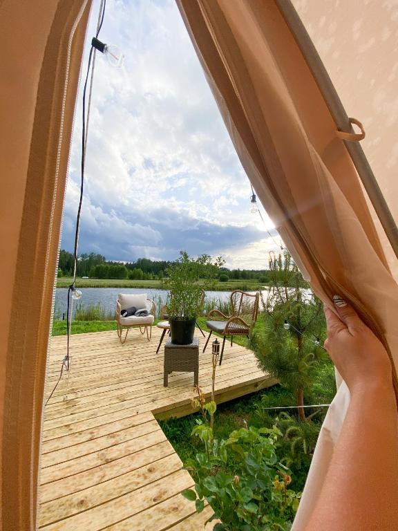 Příroda nedaleko luxury tent