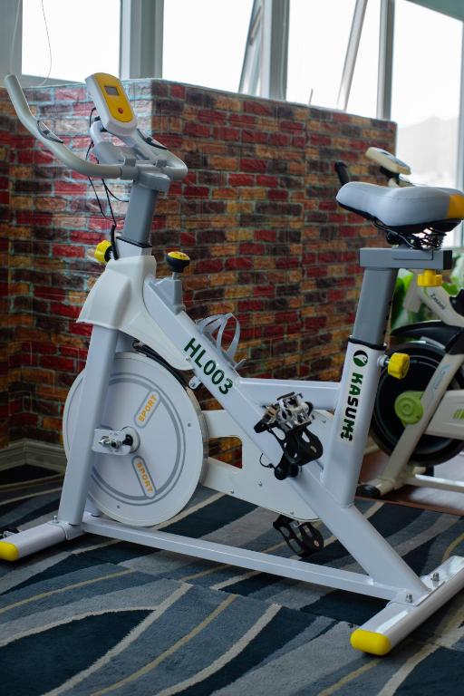 Fitness centrum a/nebo fitness zařízení v ubytování Le's Cham Hotel