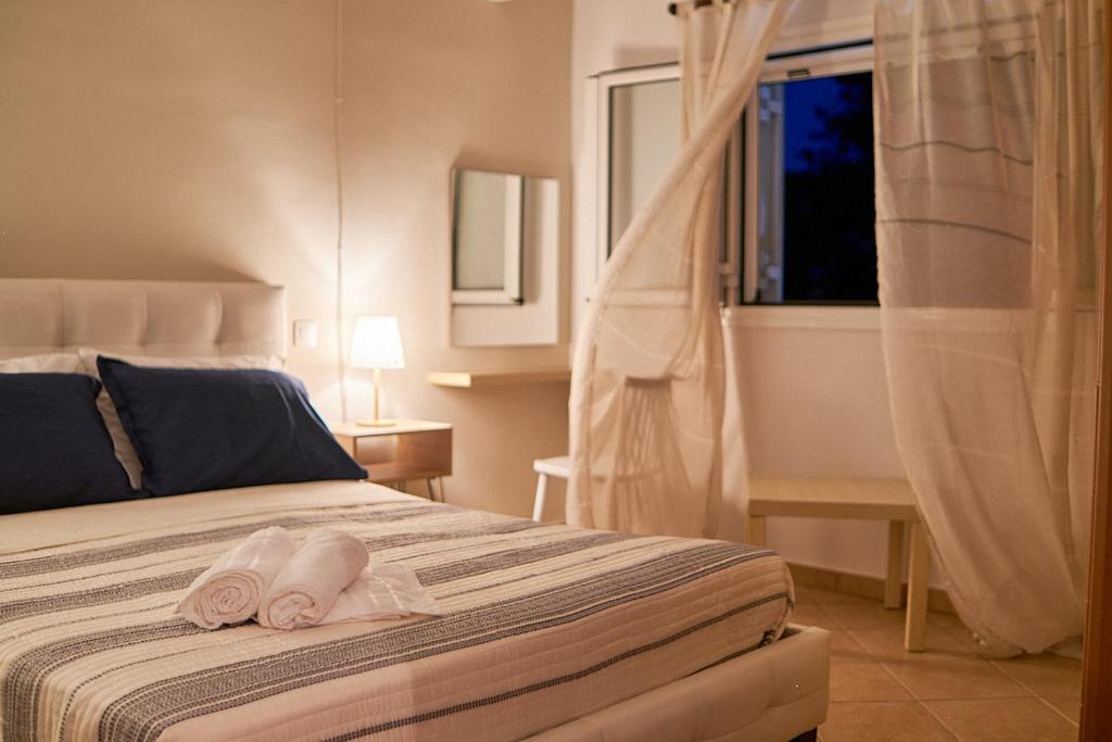 Postel nebo postele na pokoji v ubytování Royal Sea View Villa