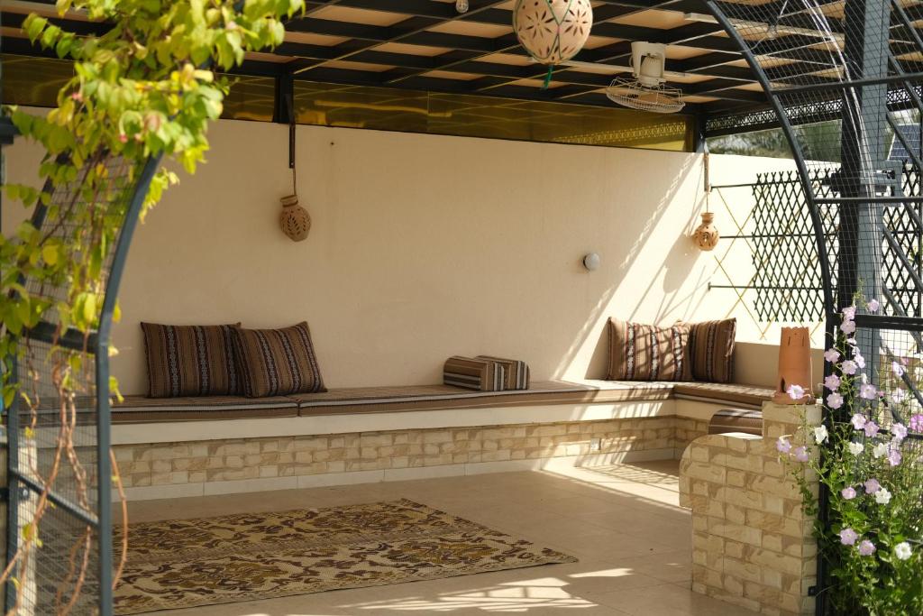 Patio nebo venkovní prostory v ubytování Alshuruq Stay