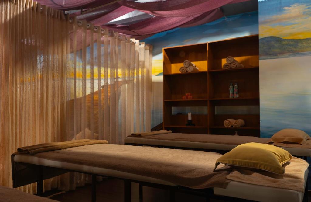 Lázně a/nebo wellness v ubytování Le's Cham Hotel