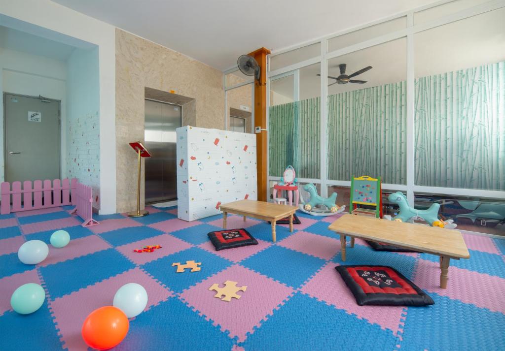 Dětský klub v ubytování Le's Cham Hotel